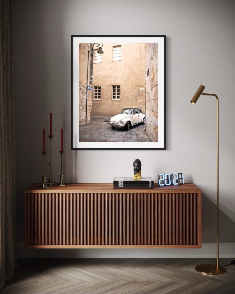 Inversione sentimentale foto ambientata maggiolino per le vie del quartiere di castello a Cagliari