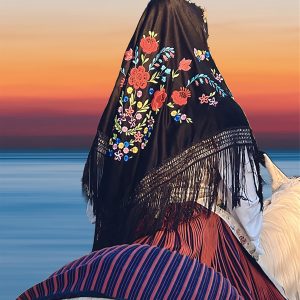 muru muru bellas tramonto immagine Una figura elegante e misteriosa cavalca verso l’orizzonte, avvolta in un mantello nero ricamato con un motivo a fiori